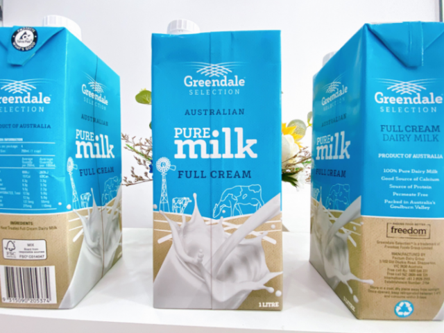Sữa tươi Úc nguyên kem hộp 1 lít đang được nhiều khách hàng ưa chuộng