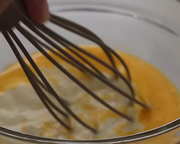 Cách làm bánh mì sữa nhân kem trứng 